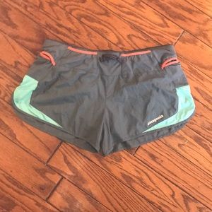 Almost New Women’s Small Patagonia Gray Shorts 🌈